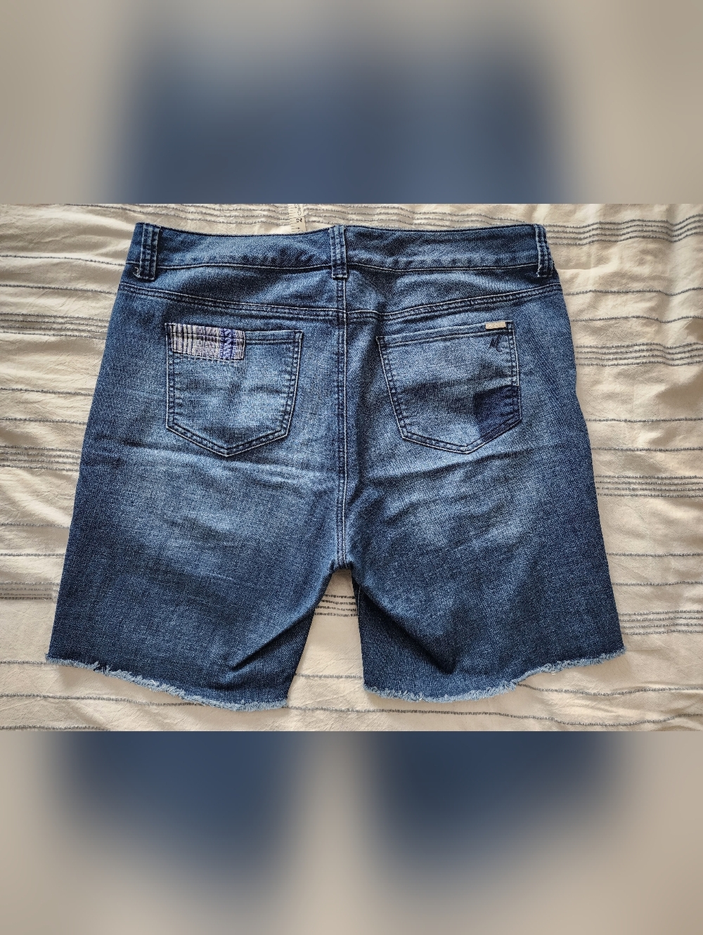 Women's Blue Patchwork Denim Shorts By Melissa McCarthy For Seven. Size 16w. - Picture 3 of 15